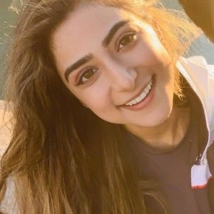 Meet your Posher, Nina